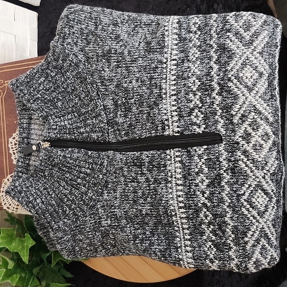 👉*NWT* CHARCOAL GREY & WHITE *FLEECE LINED* PATTERNED QUARTER-ZIP SWEATER ~XXL - Picture 13 of 15